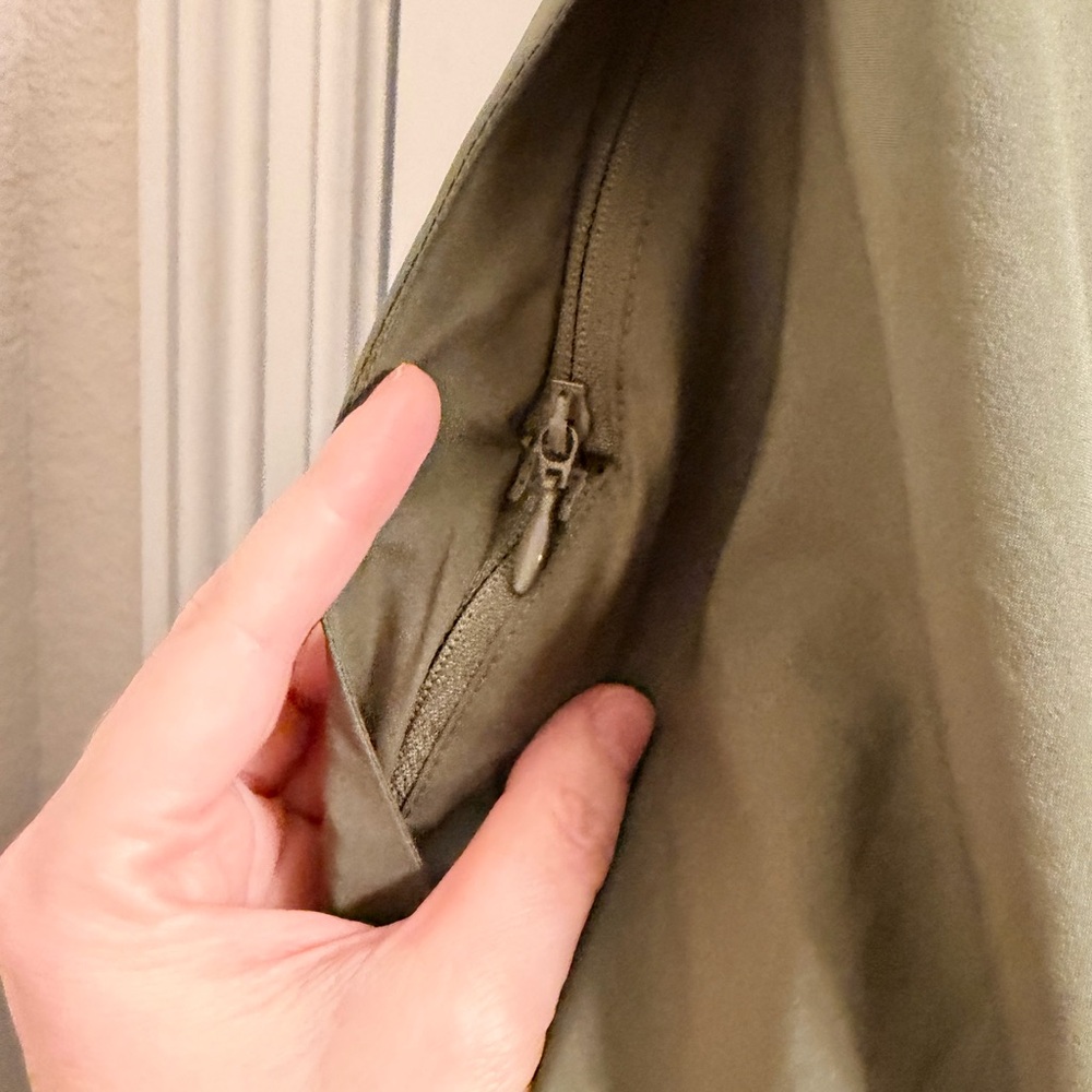 adidas originals RARE Adilenium Oversized Zip-Off Track Top in Olive NWT - Picture 5 of 10